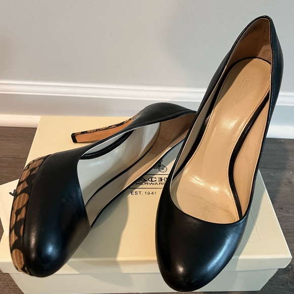 Coach High Heels - Picture 3 of 4